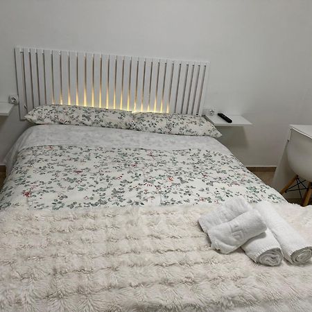 Alojamiento Bruckner Bed & Breakfast Málaga Dış mekan fotoğraf