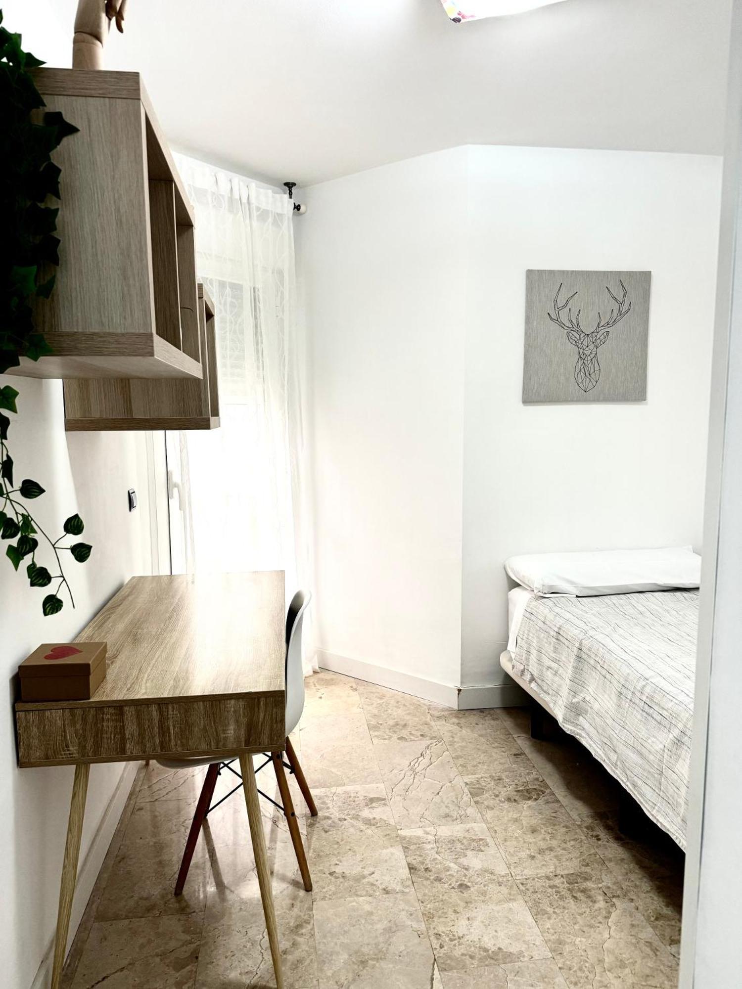 Alojamiento Bruckner Bed & Breakfast Málaga Dış mekan fotoğraf