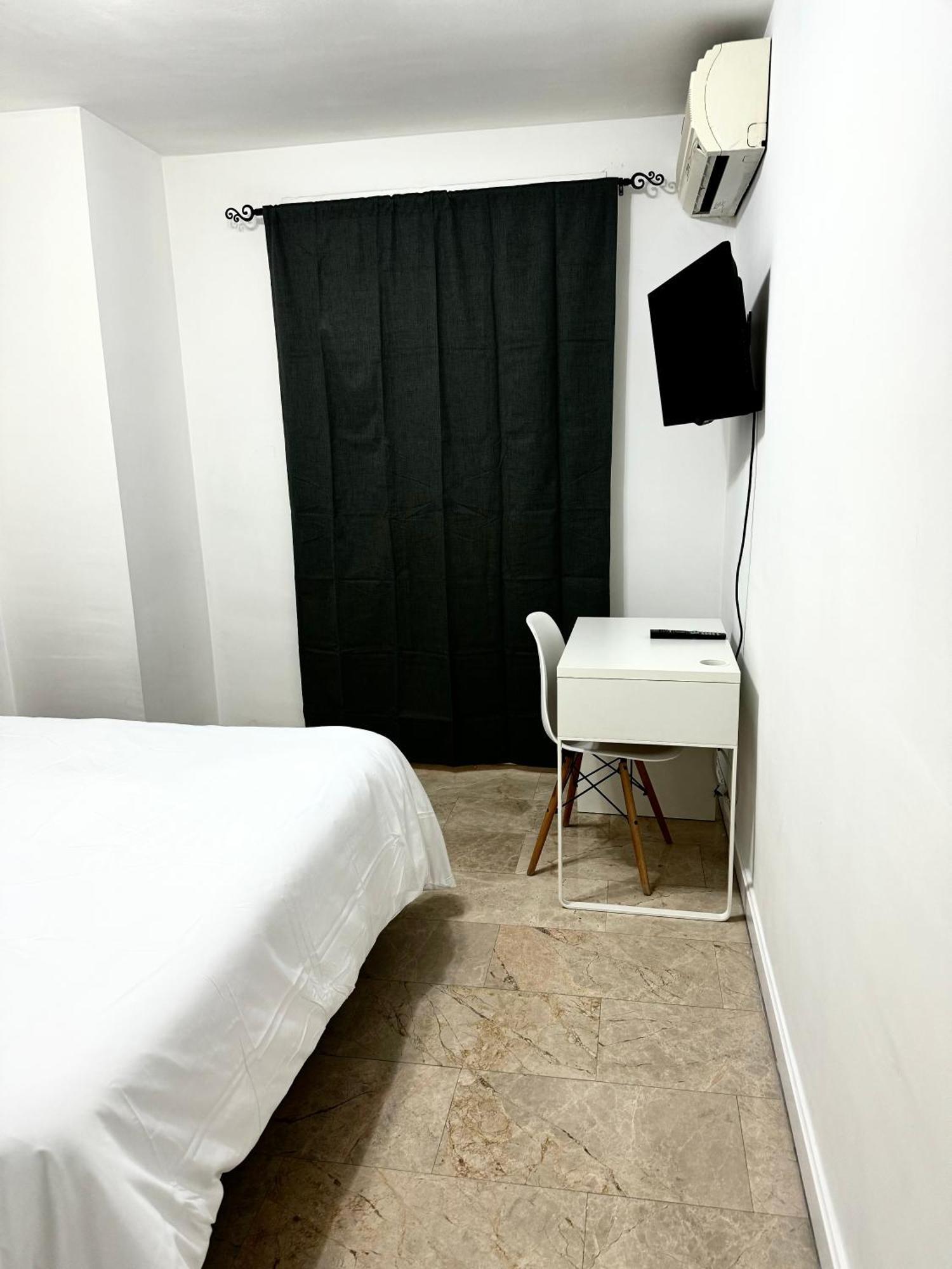 Alojamiento Bruckner Bed & Breakfast Málaga Dış mekan fotoğraf