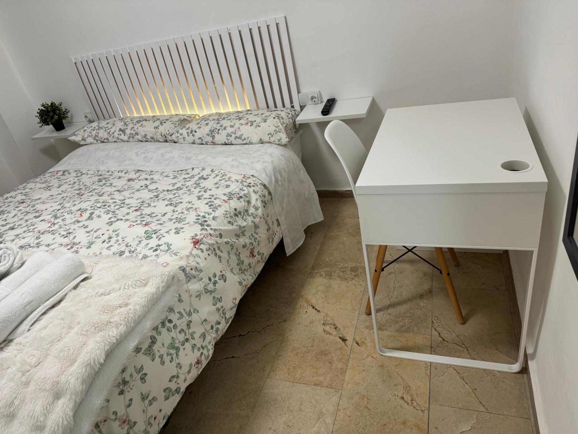 Alojamiento Bruckner Bed & Breakfast Málaga Dış mekan fotoğraf